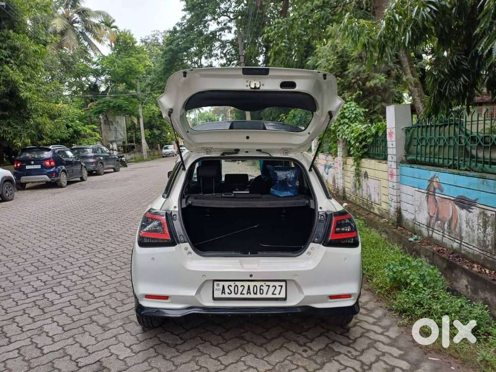 Maruti Suzuki Swift 1.3 Zxi, 2024, Petrol