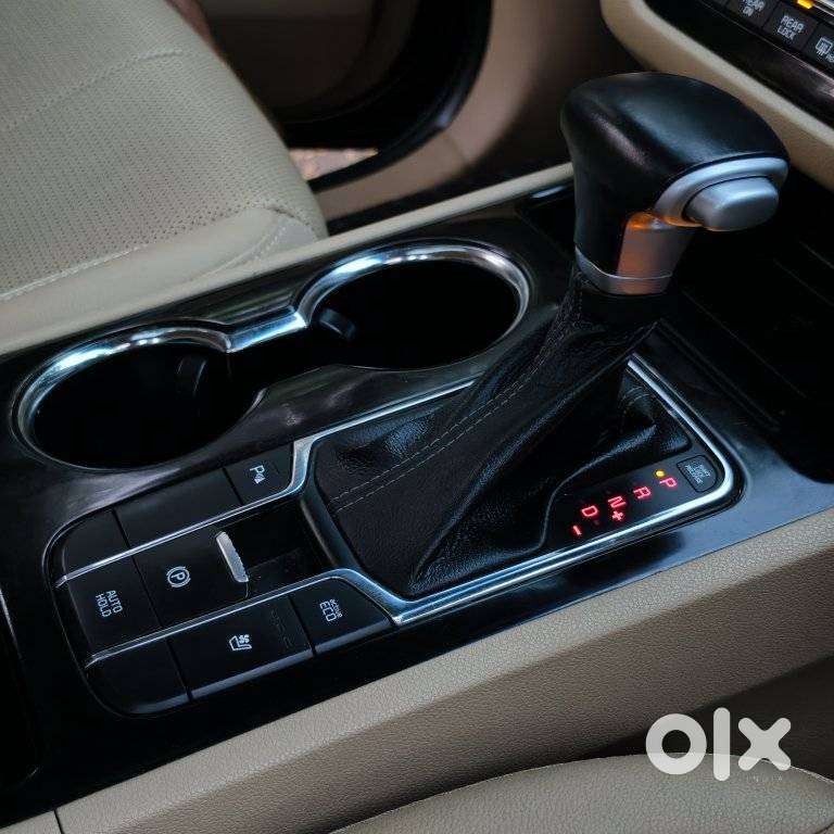 Kia Carnival Limousine Plus 7 Str, 2023, Diesel