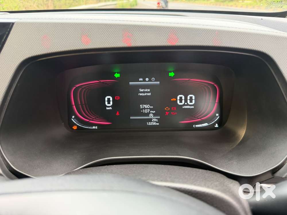 Kia Carens 1.4 Prestige Turbo 7 Str, 2023, Petrol