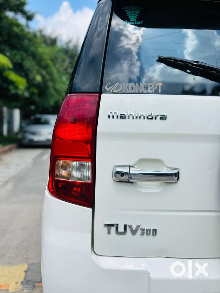 Mahindra Tuv 300 T6 Plus, 2017, Diesel