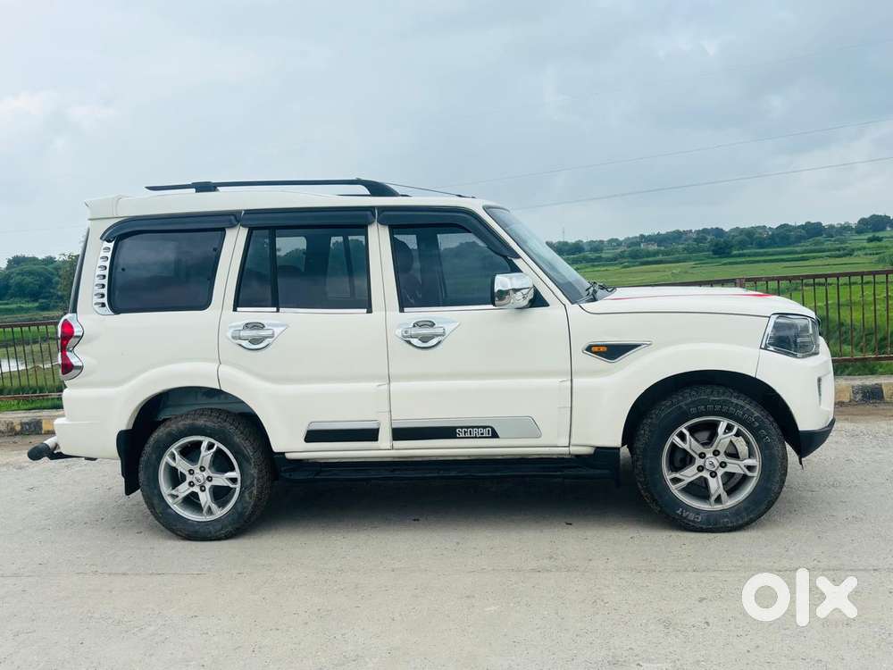 Mahindra Scorpio S6, 2017, Diesel