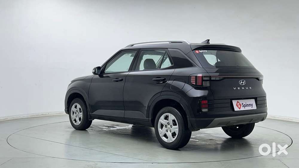 Hyundai Venue 1.2 S (o), 2022, Petrol