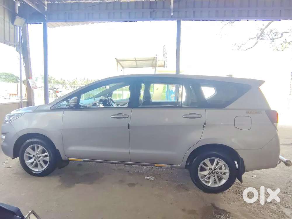 Toyota Innova Crysta 2.4 2019