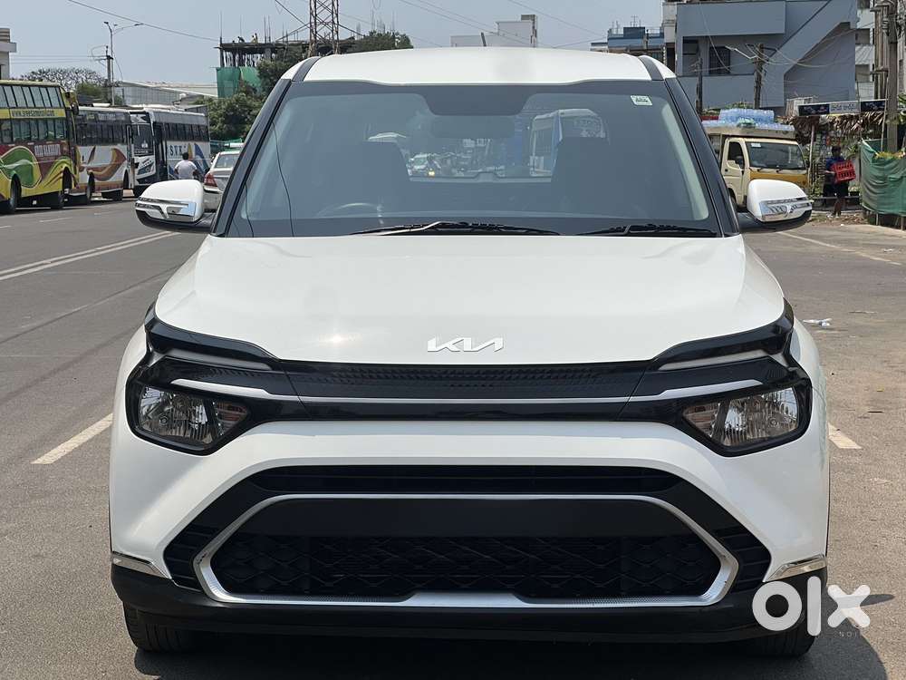 Kia Carens 1.5 Premium 7 Str, 2023, Petrol