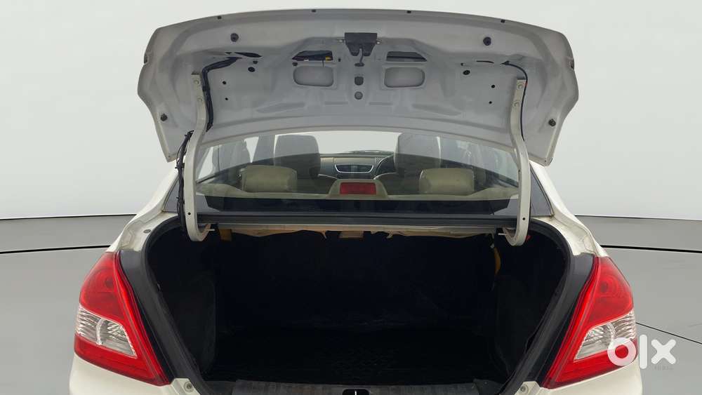 Maruti Suzuki Swift Dzire Vxi Optional, 2016, Petrol