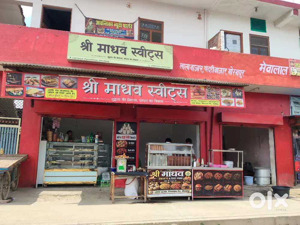 Prime 4-Lane Main Road | Fully Set-Up Running Sweet & Fast Food Shop