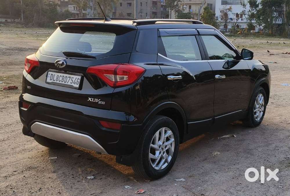 Mahindra Xuv300 W8 Option Diesel, 2022, Diesel
