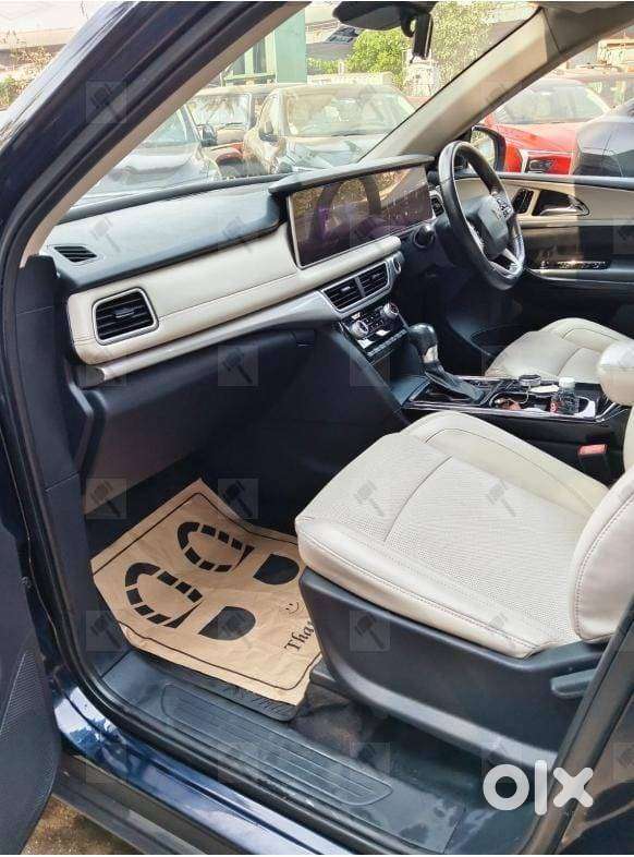 Mahindra Xuv700 2.0 Ax 7 Petrol At Luxury Pack Str, 2021, Petrol