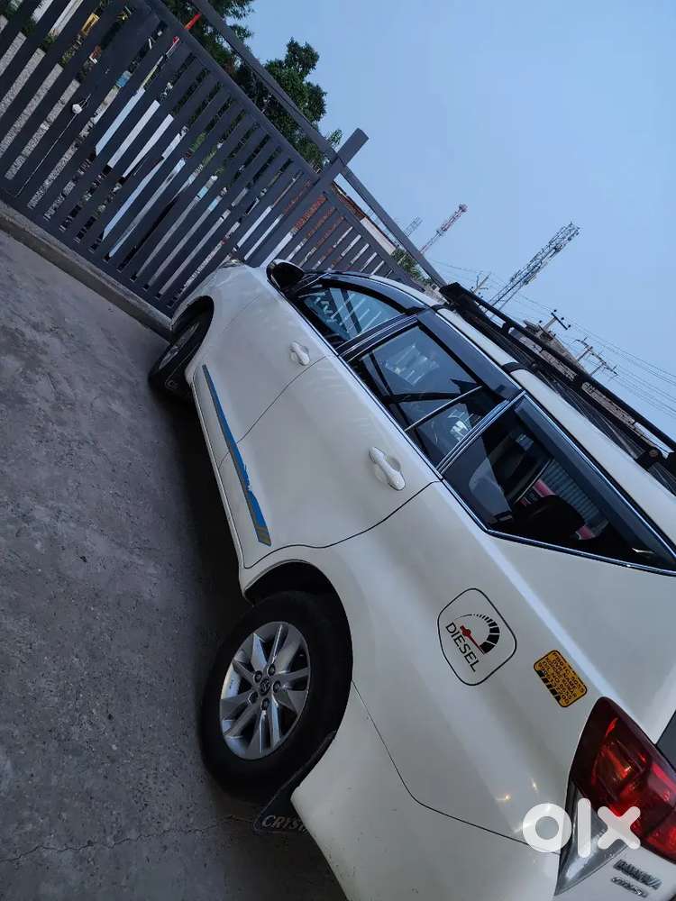 Toyota Innova Crysta 2.4 2019