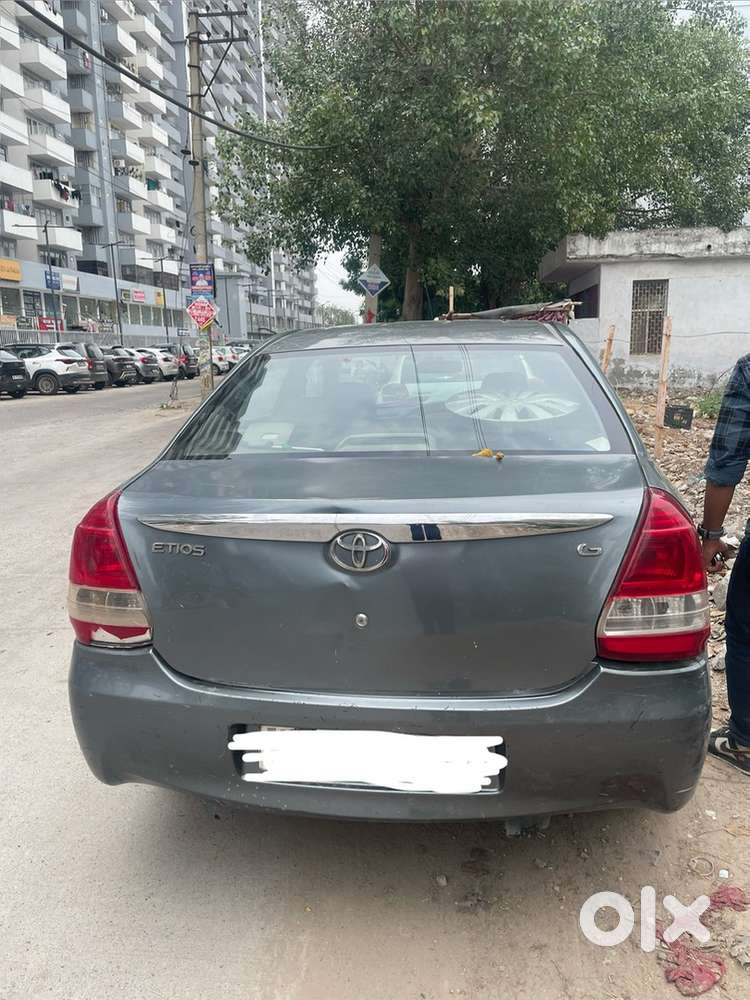 Toyota Etios Liva 2013