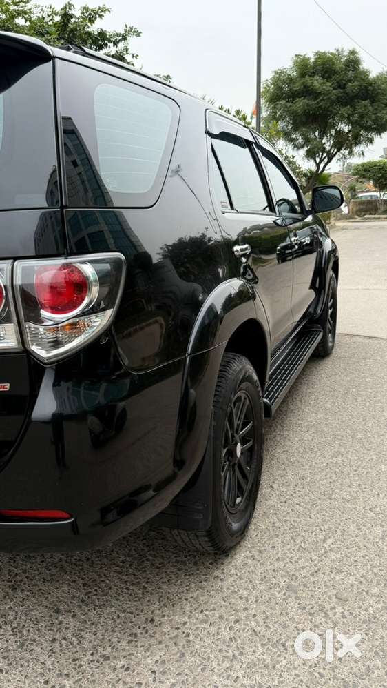 Toyota Fortuner 2015 Diesel Well Maintained