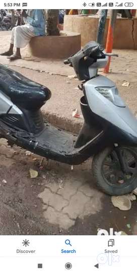 Second hand scooty discount in mira road