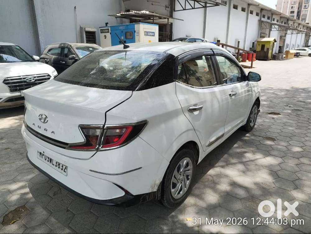 Hyundai Aura Cng Plus Petrol