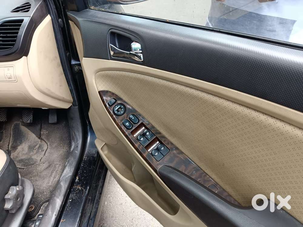 Hyundai Fluidic Verna 2014