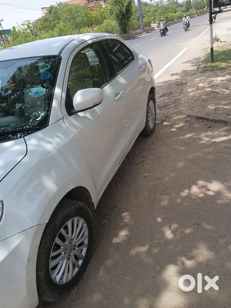 Maruti Suzuki Dzire 2018 Petrol 125000 Km Driven