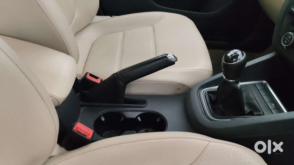 Volkswagen Jetta [ ] 1.4 Trendline Tsi, 2015, Petrol