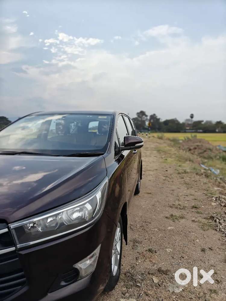 Toyota Innova Crysta 2.4 G (diesel)  67,000 Km
