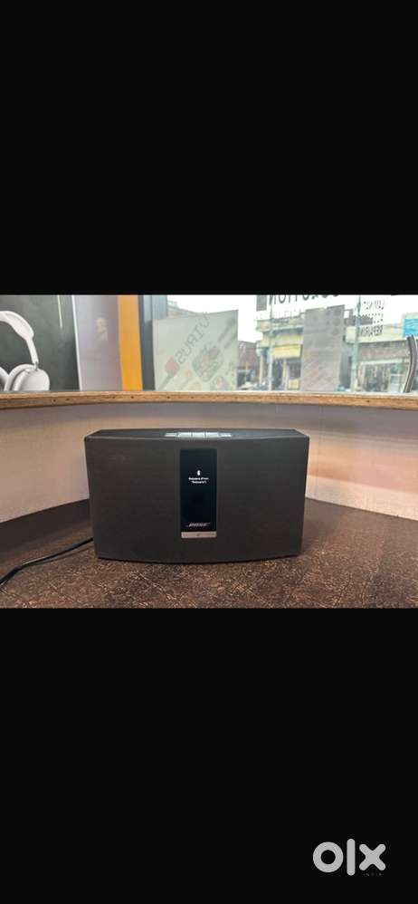 Bose sound touch 20 black series III WITH remote brand new condi