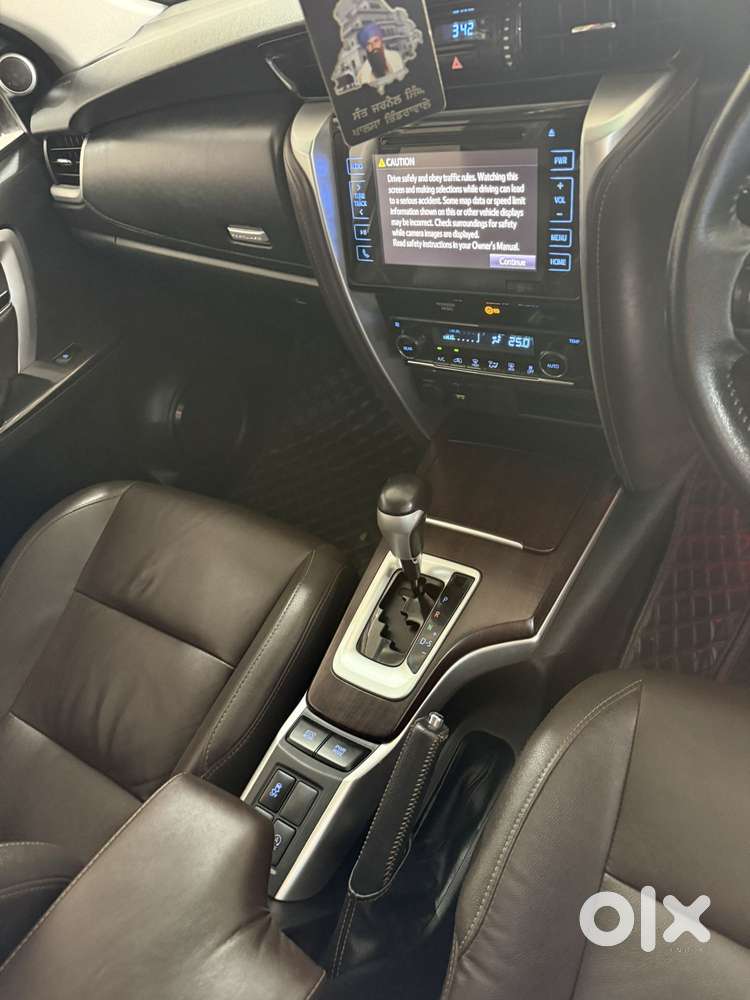 Toyota Fortuner 4x2 At 2.8 Diesel, 2019, Diesel