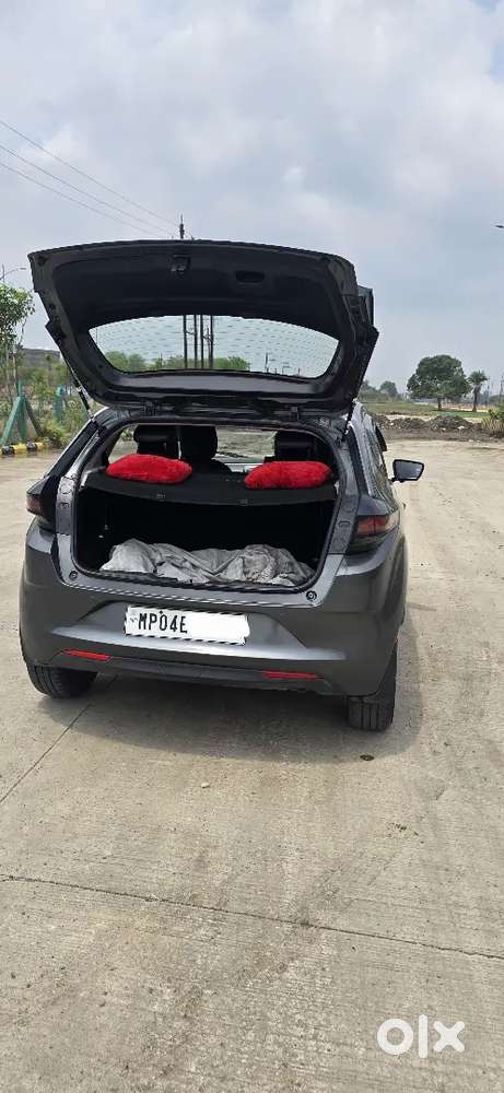 Tata Altroz 2022 Petrol Well Maintained