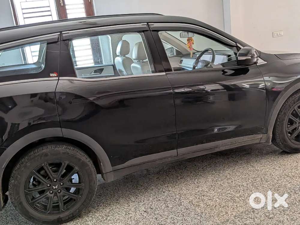 Mahindra Xuv700 Diesel 2025
