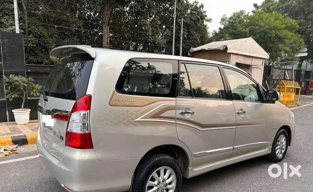 Toyota Innova 2015 Diesel 96328 Km Driven