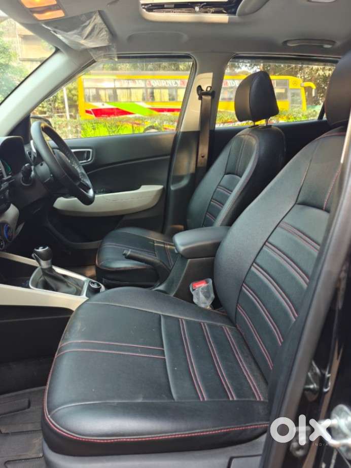 Hyundai Venue 1.0 S (o) Turbo Dct, 2025, Petrol