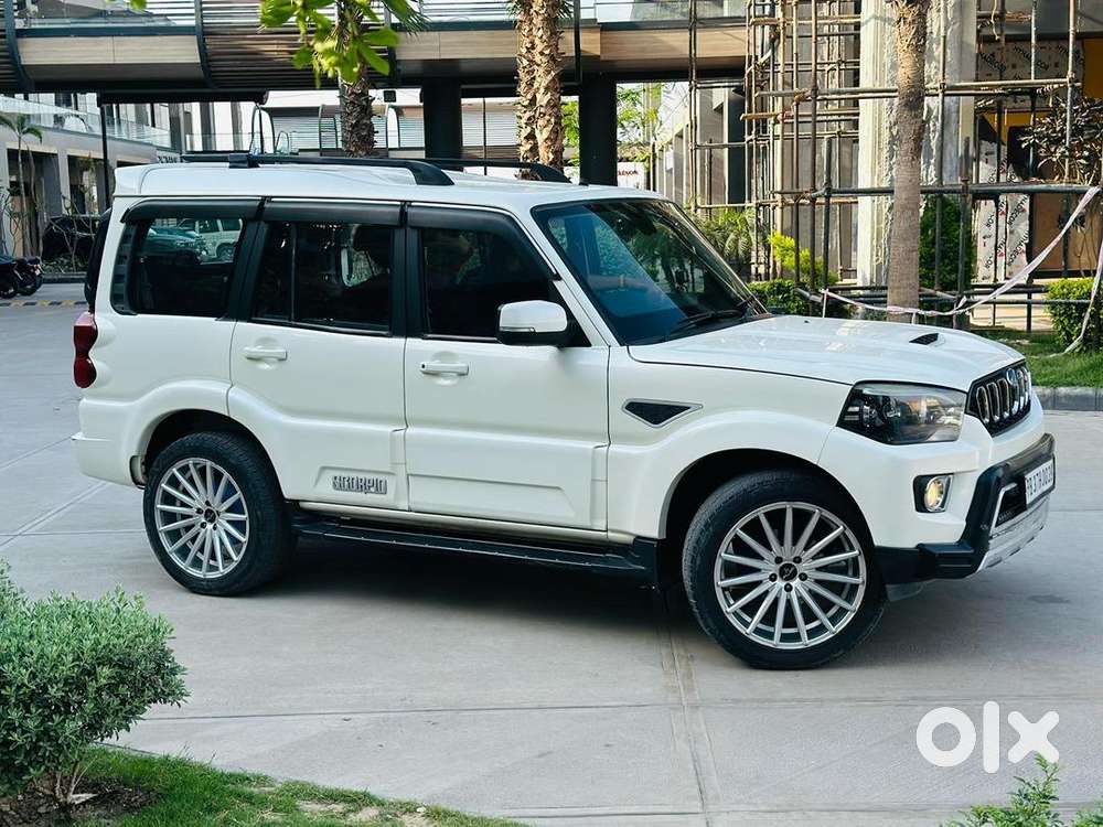 Mahindra Scorpio 2017 Diesel Well Maintained