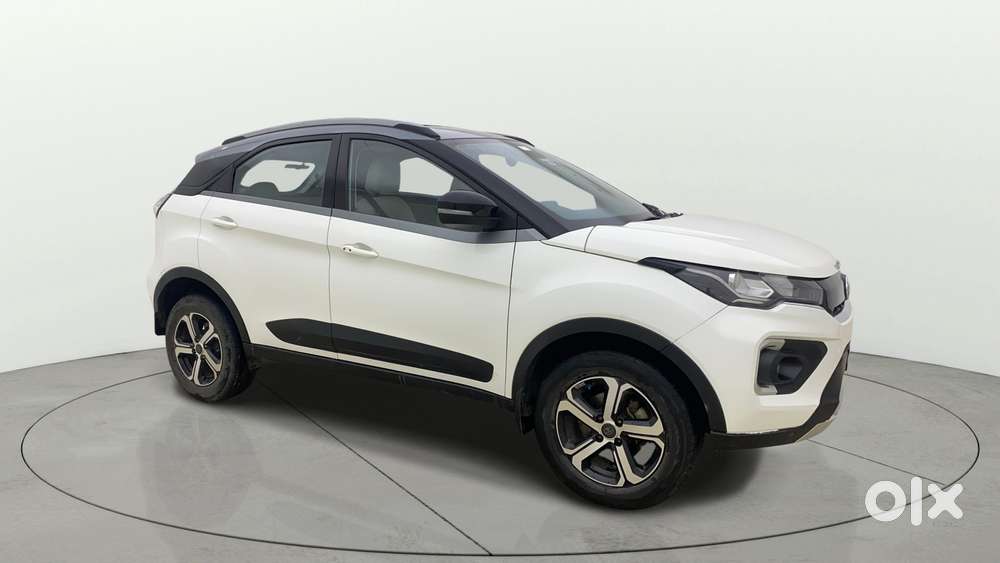 Tata Nexon 1.2 Revotron Xza Plus, 2023, Petrol