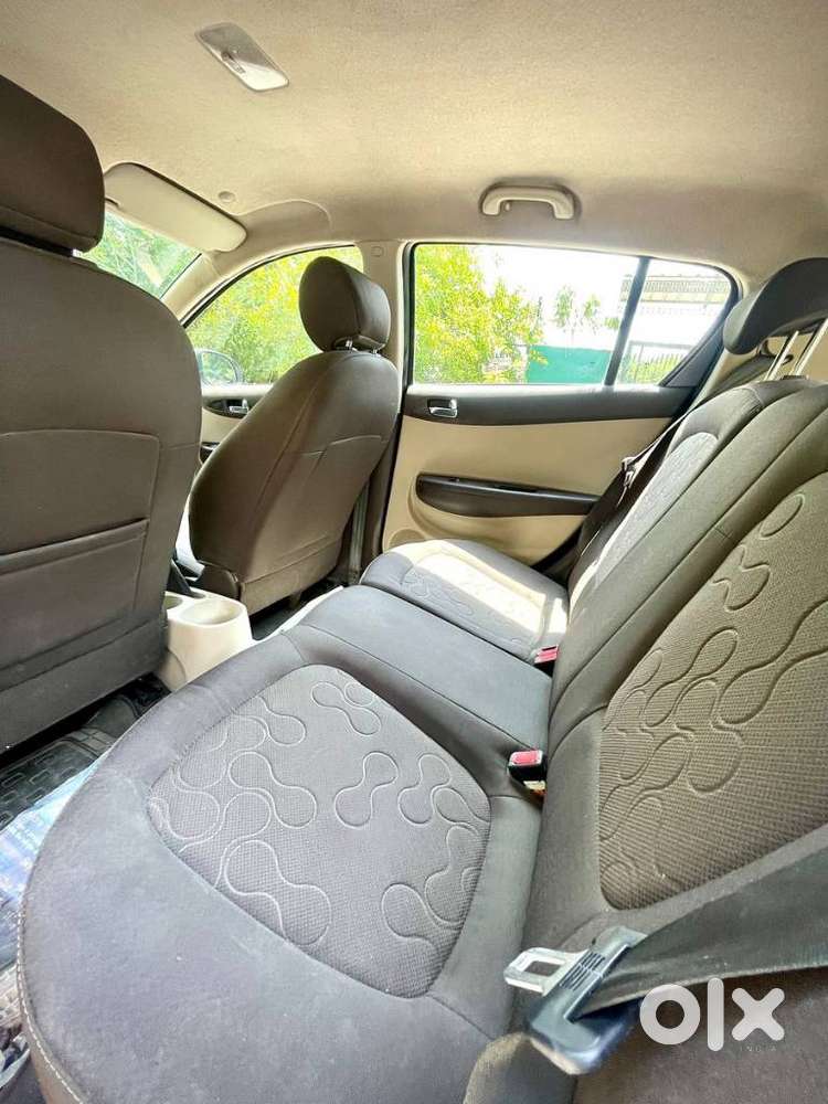 Hyundai I20 Sportz 1.2 Bs-iv, 2011, Petrol