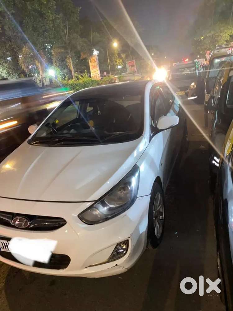 Hyundai Fluidic Verna