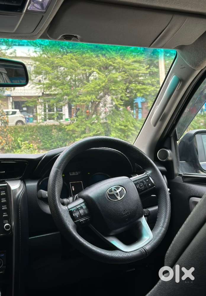 Toyota Fortuner Manual 4x2