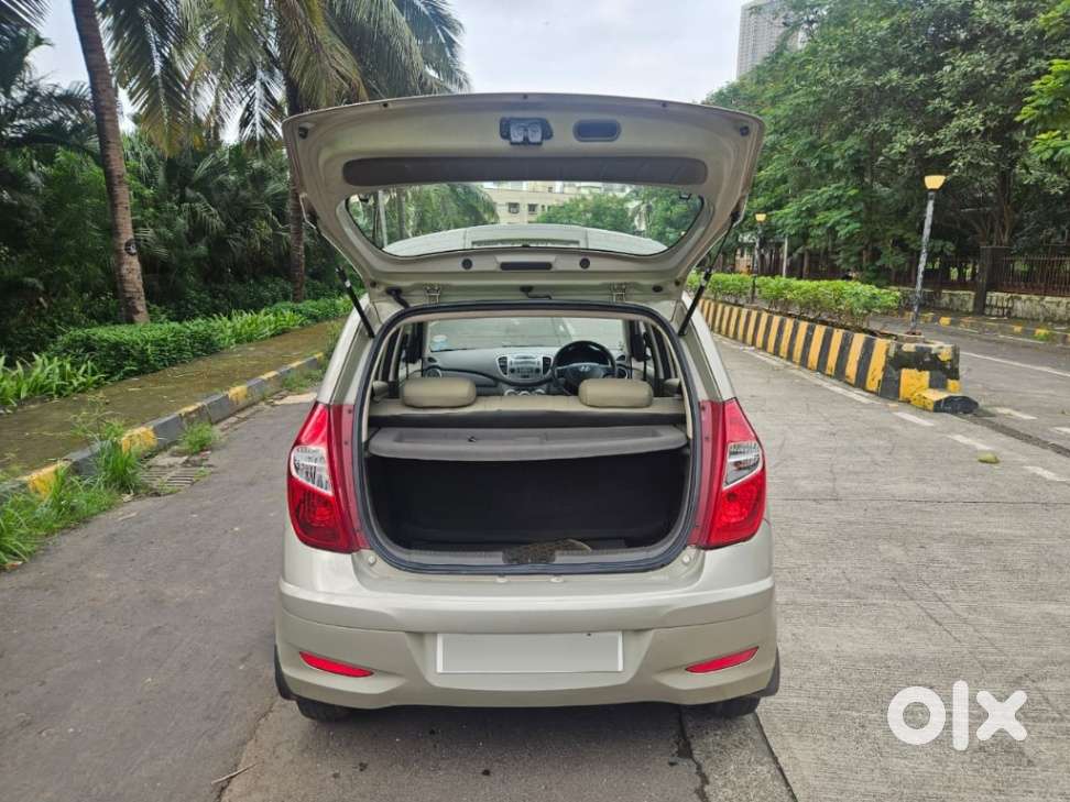 Hyundai I10 Sportz At, 2013, Petrol