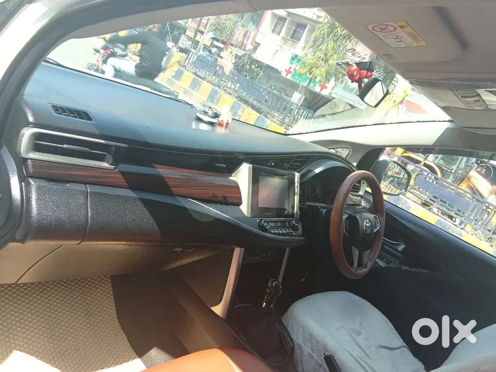 Toyota Innova Crysta 2017 Diesel 125000 Km Driven