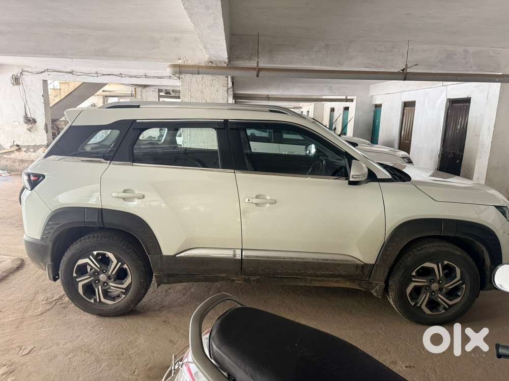 Maruti Brezza 1.5 Vxi 2024