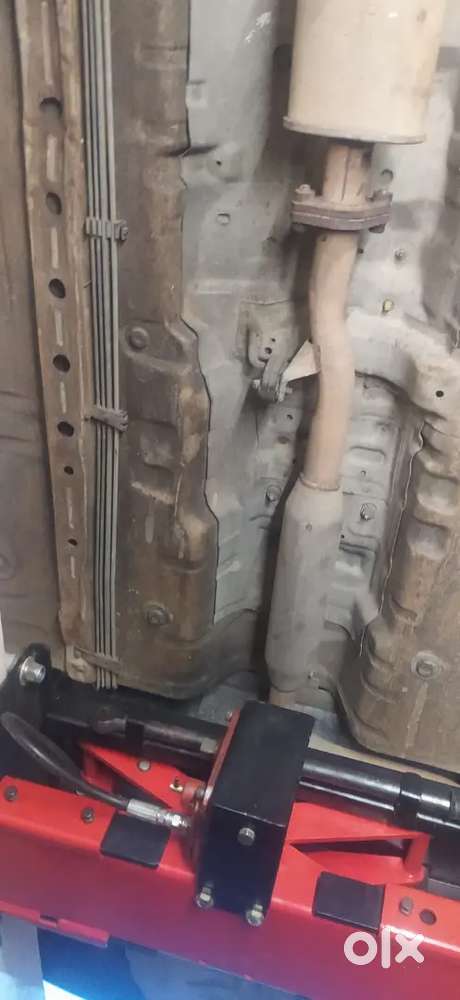 Mitsubishi Lancer 2000 Diesel 300000 Km Driven