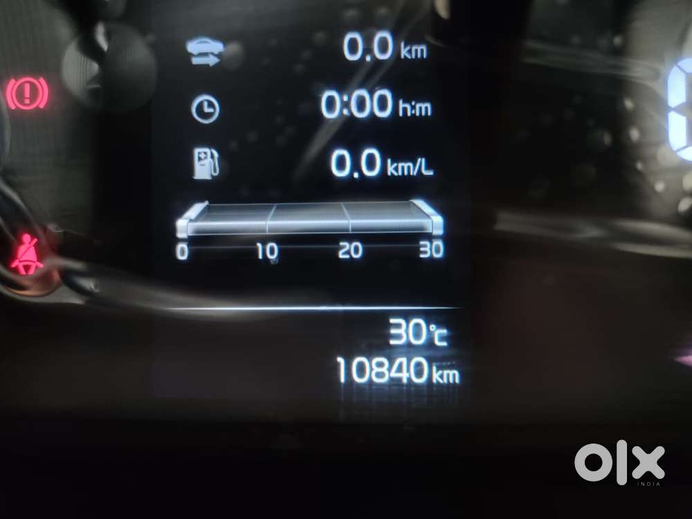 Kia Carens, 2022, Petrol
