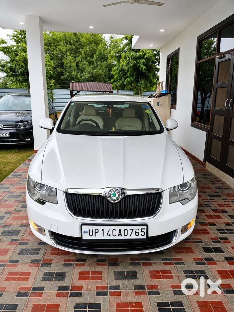 Skoda Superb Elegance 1.8 Tsi At, 2013, Petrol