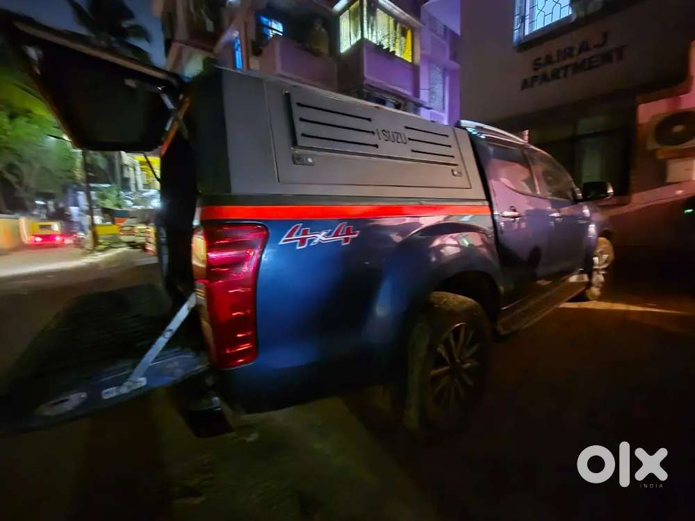 Isuzu D-max V-cross 2024 Diesel 80000 Km Driven