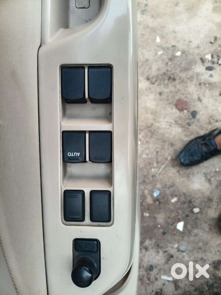 Maruti Suzuki Swift Dzire Zdi Bsiv, 2015, Diesel