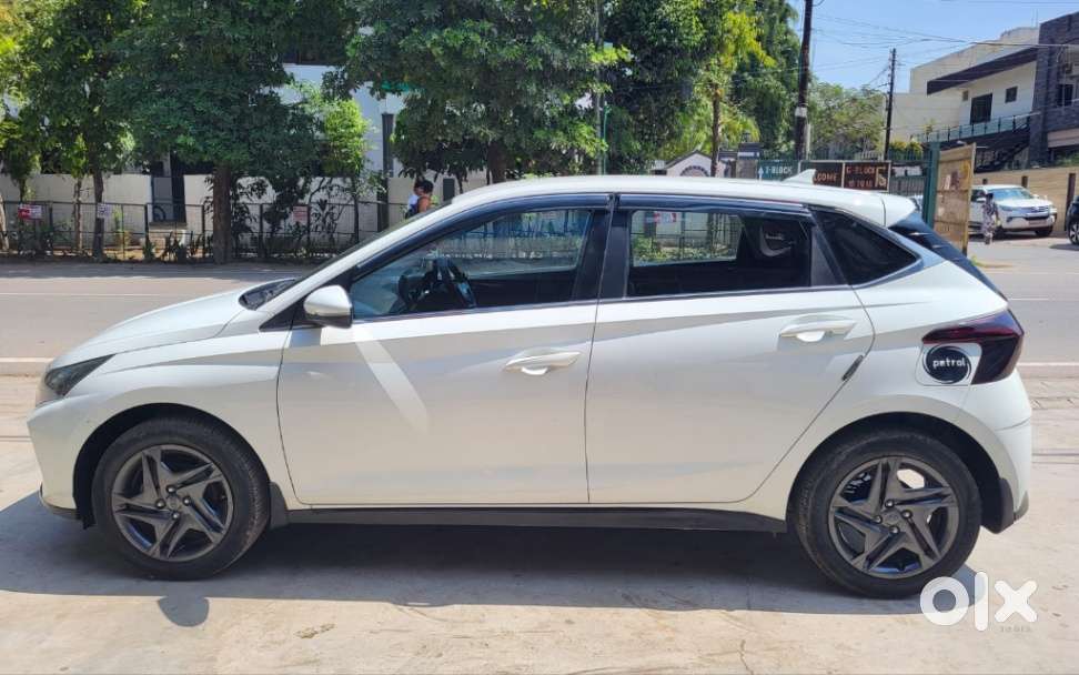 Hyundai I20 Sportz 1.2 Mt, 2023, Petrol