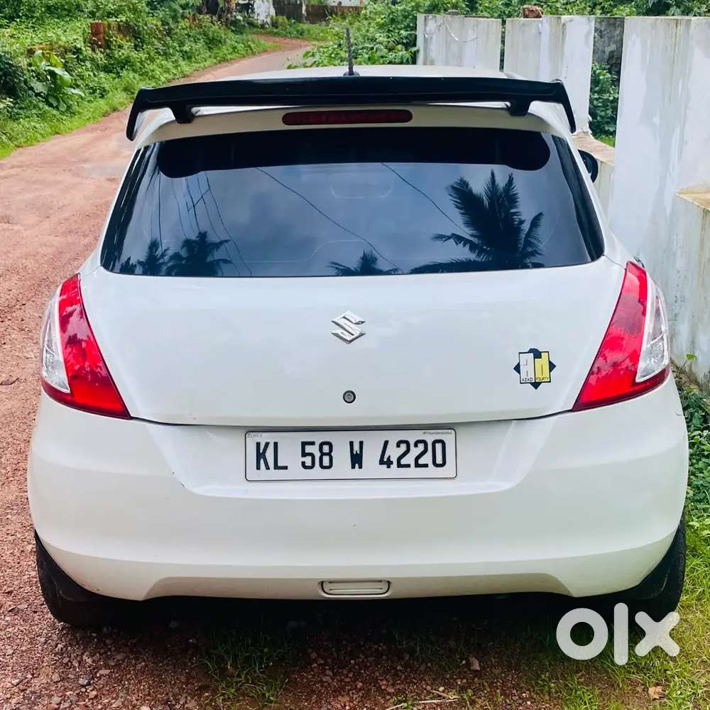 Maruti Suzuki Swift 2017 Petrol 95000 Km Driven