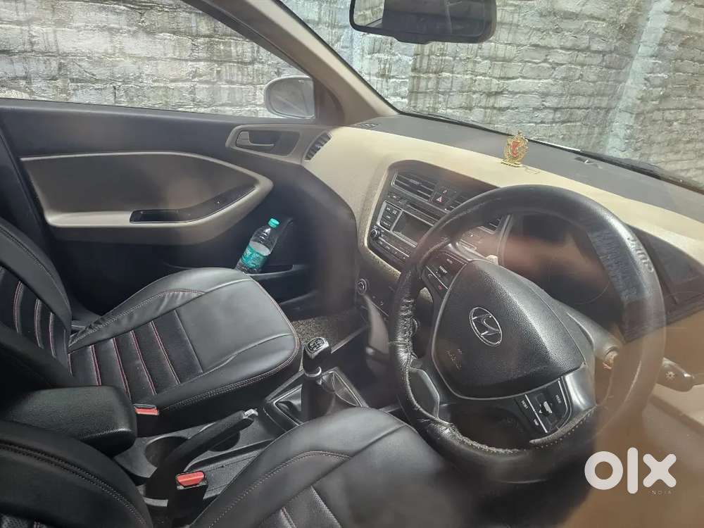 Hyundai I20 Sportz 2015 Petrol