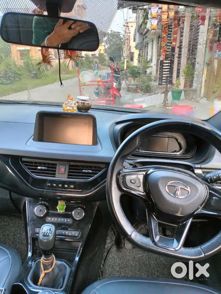 Tata Nexon 2022 Petrol 28000 Km Driven