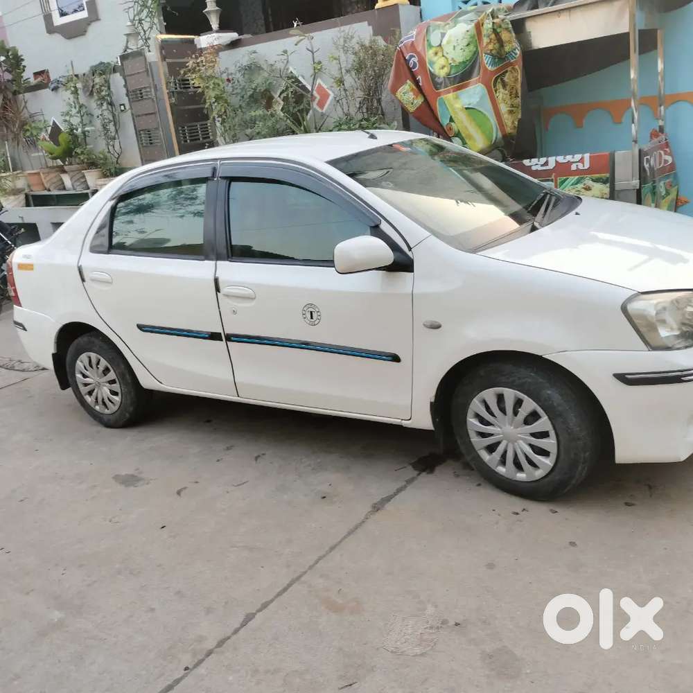 Toyota Etios 2017 Diesel 180000 Km Driven