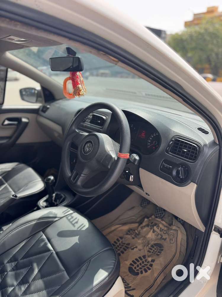 Volkswagen Polo Petrol Trendline 1.2l, 2011, Petrol