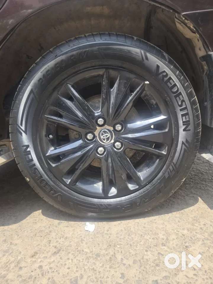 Toyota Innova Crysta 2.8 Zx At 7 Seater, 2018, Diesel