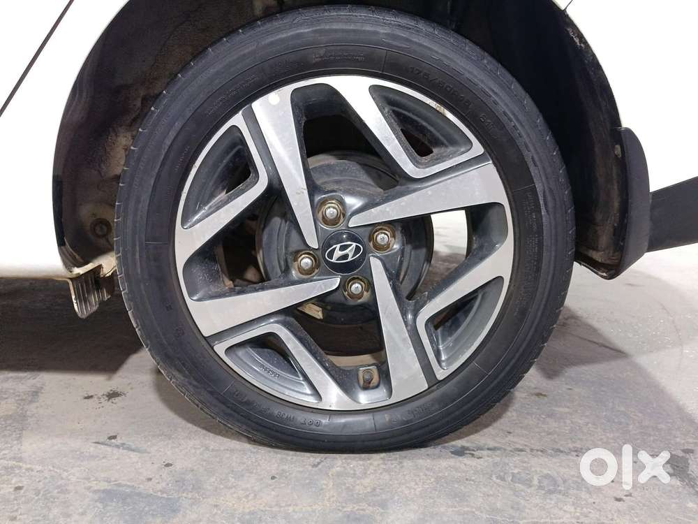 Hyundai Aura [2023-ongoing] 1.2 Sx Plus Petrol Amt, 2020, Petrol