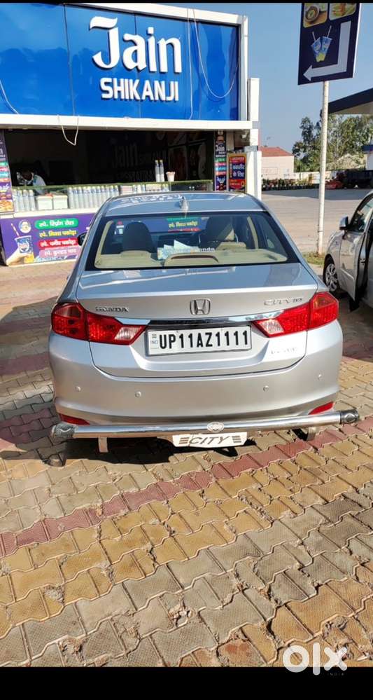 Honda Petrol 2016 Year- Top Model With Sunroof