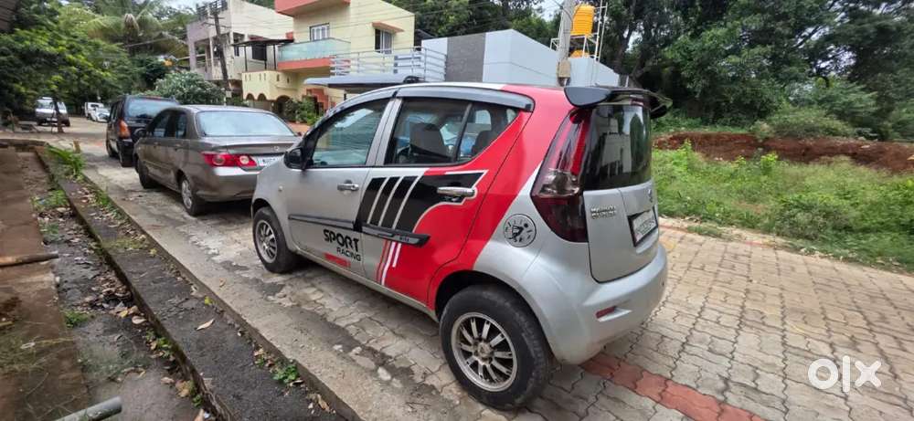 Maruti Ritz Lxi 2011